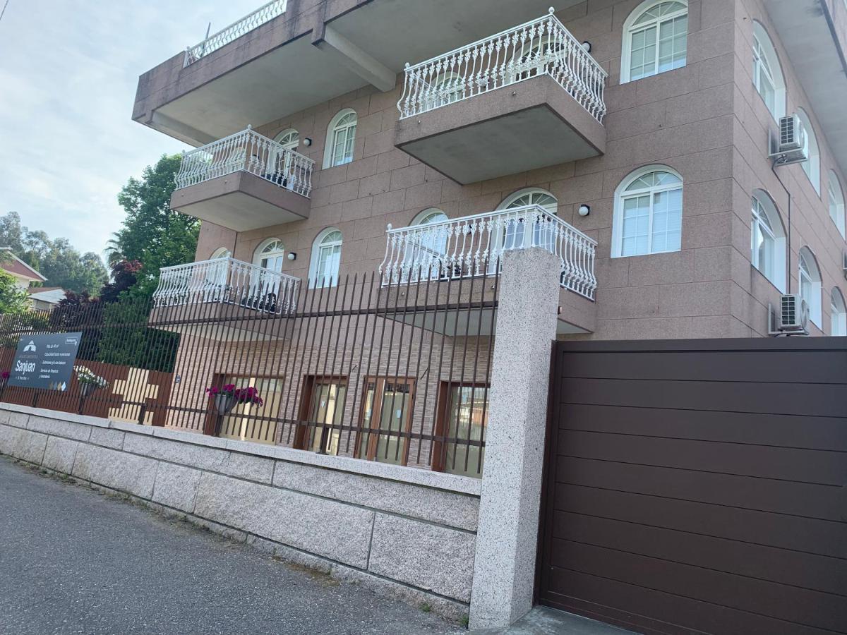 Apartamentos Sanjuan Porriño エクステリア 写真